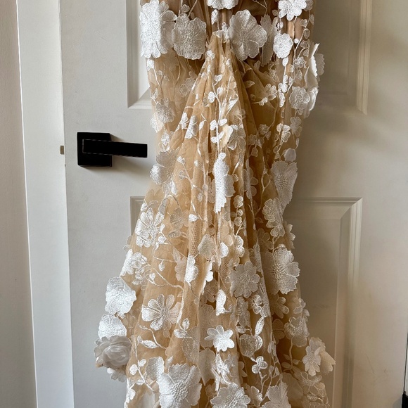 Bronx and Banco Jasmine Bridal Gown - Picture 8 of 10